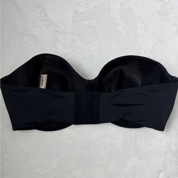 NWT skims weightless strapless bra - Picture 4 of 5